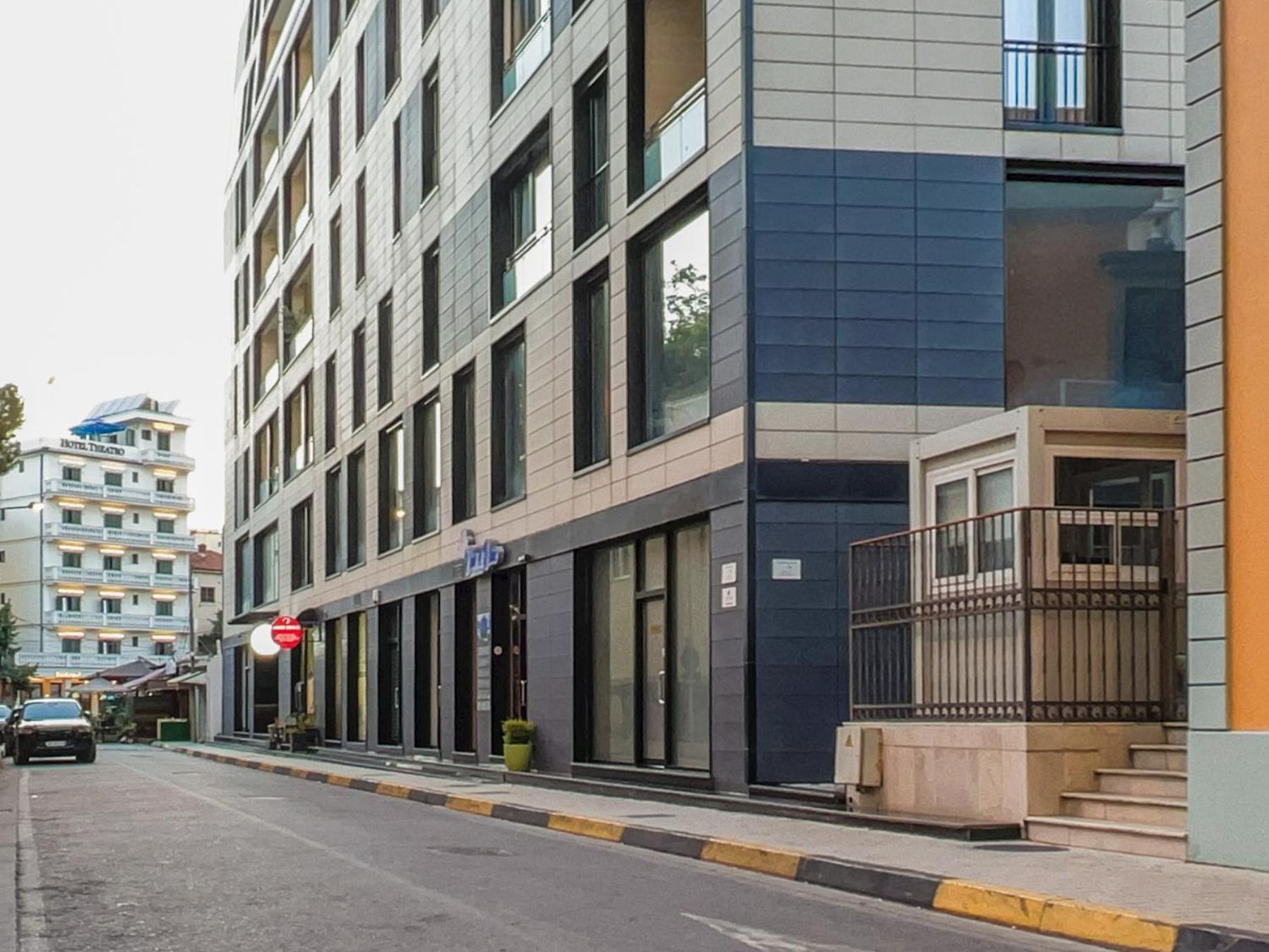 Downtown Grand Comfort Τίρανα Εξωτερικό φωτογραφία
