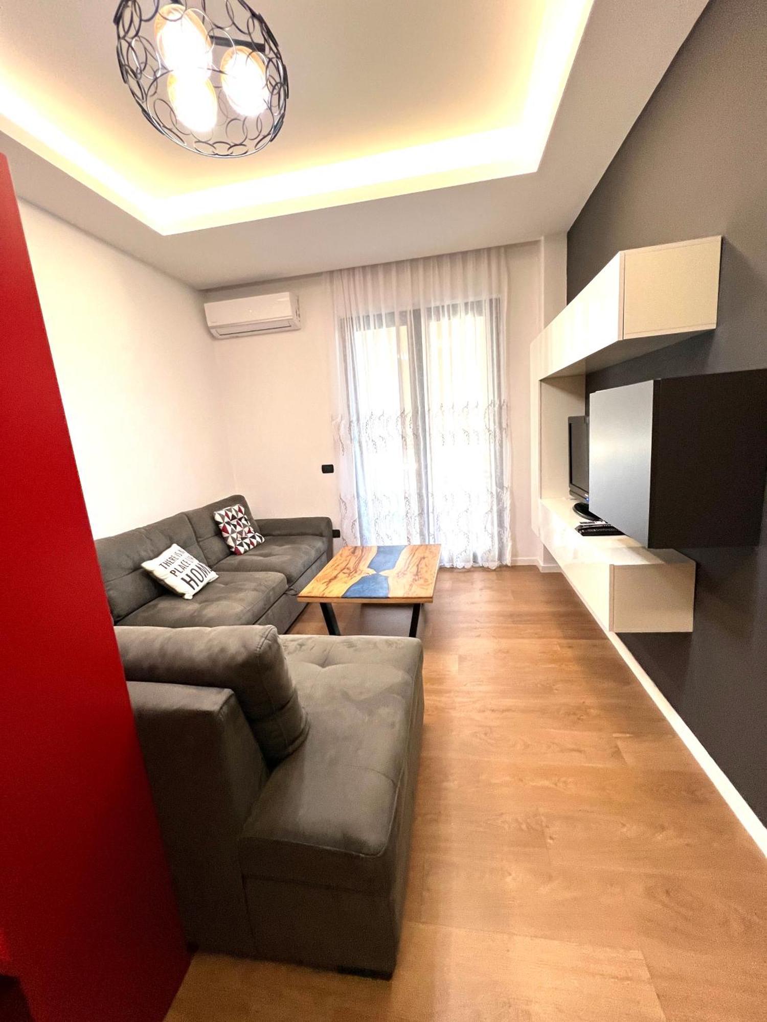 Downtown Grand Comfort Τίρανα Εξωτερικό φωτογραφία