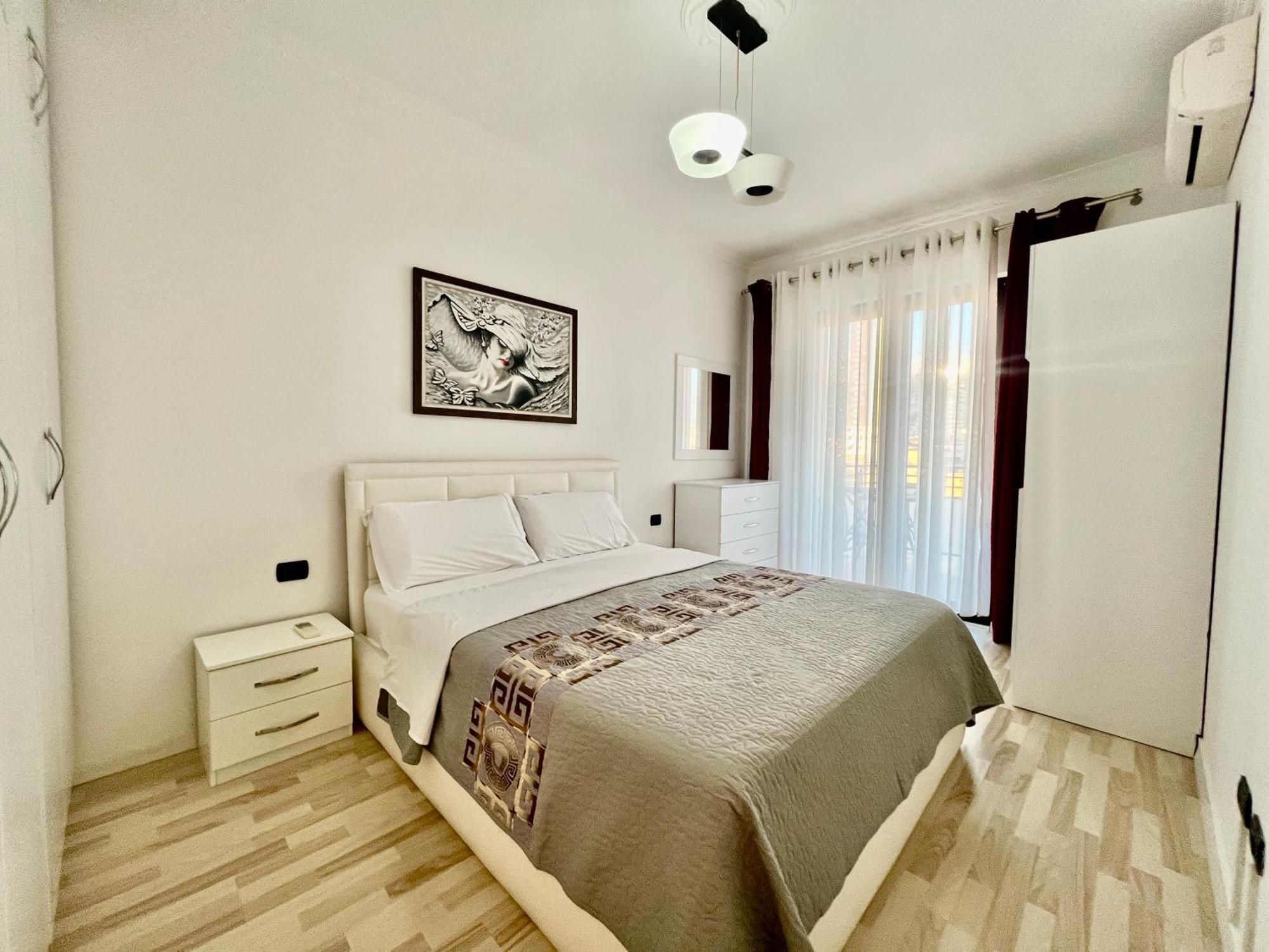 Downtown Grand Comfort Τίρανα Εξωτερικό φωτογραφία